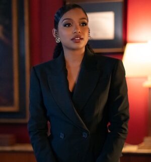 Moriah Brown Instagram - In honor of ya’ll all up in my dms asking where the hell Keke is and the @ghoststarz premiere, tell me which one of Keke’s looks was your favorite from last season!!? 🗡️🗡️🗡️ #loveyall
