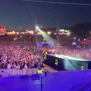 Morten Harket Instagram - Impressive crowd at Rock in Rio - Lisbon, and wonderful repore!
#rockinriolisboa #mortenharket #officialaha