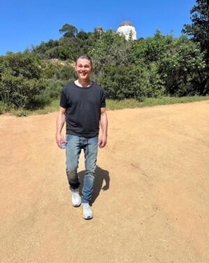 Morten Harket Instagram - Enjoying some time off in LA, looking forward to the next show🇺🇸
#mortenharket #aha #huntinghighandlow
