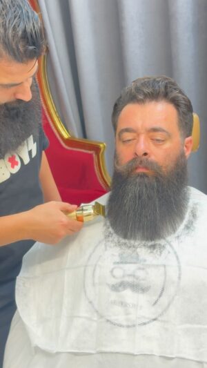 Morteza Rahdani Instagram - با این تکنیک  میتونی  توی شهر خودت پول خوب دربیاری من نمیگم  چقد ولی تو دایرکت  بگو از کی تا کی شروع کردی  و با این تکنیک چقد به درامد تو اضاف شده ونوش جونت 💪