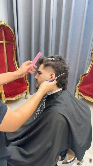 Morteza Rahdani Instagram - اسم این مدل مو 😉

عدد ۱  لو برست 
عدد ۲  مولت‌
عدد ۳  تمپل 
عدد ۴‌  تیپر 

————- ———————- —— ———— —- —————

جهت اموزش فقط تماس 

0939-606-1234 
‌ 
#اریشگاه #makeup #کوتاهی_ژورنالی #fead #مدلمو #barber