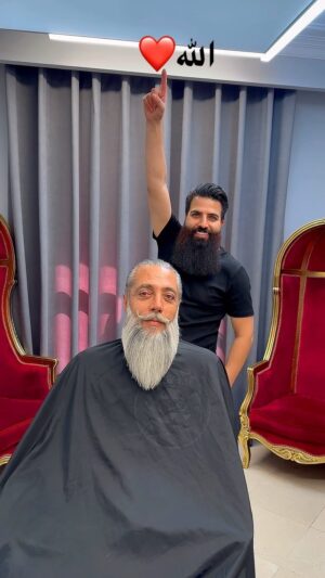Morteza Rahdani Instagram - اولش  خدا  آخرشم  خدا  پس هیچ وقت خدا رو یادت نره اره رفیق جانم 👈#خدا 

—————

#شکرگزارم_خدا💖 
#آریشگاه #ریش 
#پیرایشگاه_مردانه 
#ریش_بلند #ریشوها 
#مرتضی_راهدان #خدا❤