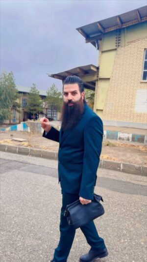 Morteza Rahdani Instagram - گوشه ای از تصاویر آنچه به عنوان اولین دوره مسابقات ازاد ارایشگران در استان قم و با همت مدیر کل محترم این استان حاج اقا عرب و همراهی کلی استاد پیشکسوت کشور و جوانان ایران عزیزم و میزبانی اداره کل محترم  شهر قم و اموزشگاه برنا رقم خورد ؛بهترینا رو برای تمامی شما آرزو دارم