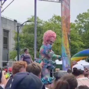 Mrs. Kasha Davis Instagram - I LOVE LOVE LOVE to get the youth up and dancing on stage with me whenever I can! HAPPY #pride🌈 

pride @centralalabamapride 
Videos @giattinaa @_sydneyjames
