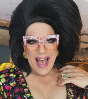 Mrs. Kasha Davis Instagram - All the fun was had at @edibles_restaurant today for @dragme2thestage ✨💋

Pride month was jam packed and incredibly busy! I’m super grateful for all the work and the opportunity to spread love, light & kindness 🏳️‍🌈🦋

I’m also happy to have some time off to spend with family for the 4th etc. #woohoo 

THANK YOU!