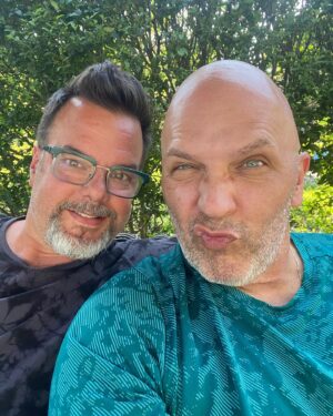 Mrs. Kasha Davis Instagram - I love @splevins 🥰🥰 It’s not raining but I heard this song today and it made me wanna kiss him. I’m clearly the silly one….he made no funny face. 🤪 

#love #sundayfunday #husbandsofinstagram