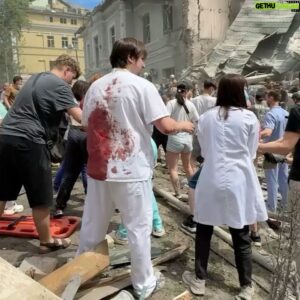 Mstyslav Chernov Instagram - Russian rockets hit Ukrainian cities again. “Ohmatdyt” children's hospital, residential buildings, shops, streets… Dozens of injured and dead.

Imagine this happening to your your city and your nation. Every day. What would you feel?

Photo: Astra, Ukrianian Pravda