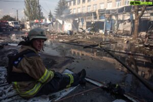 Mstyslav Chernov Instagram - @instagram keeps removing my video, so let the photos be here instead. 

The Russian missile that struck Wednesday in eastern Ukraine turned an outdoor market into a fiery, blackened ruin where weeping civilians looked for loved ones among the mangled, burned bodies scattered across the ground.
The blast in the town of Kostiantynivka killed at least 17 people and wounded at least 32 in one of Russia’s deadliest strikes in months, Ukrainian officials said.

“There was no military target here. This is a peaceful neighborhood in the city center,” Stefan Slovak, who lives in Kostiantynivka, said in a trembling voice.

Behind him were the remnants of the market, where charred bodies could be seen in the street, their clothes still burning, near cars engulfed in flames. Behind a market stall holding fresh parsley, rescuers found a women in civilian clothes with her head covered in blood.

#ukraine #russia #invasion #war #photo #documentary #video #news #apnews #politics