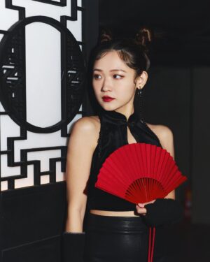 Mu Tung Chi Instagram - 新年快樂🧨小龍女來拜年❤️‍🔥🐲🐉