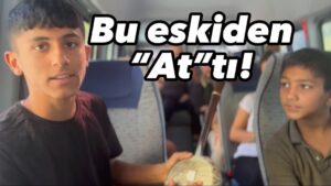 Müfit Can Saçıntı Instagram - Mardin’den Batman’a turneye giderken,
Nusaybin yolunda
2 otostopçu aldık…
Devamı videoda