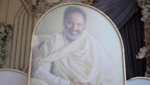 Mugdha Godse Instagram - ‘Krsna Vandana’
A Divine Blessing by Sri Tarneiv ji… ❤️🌹

‘Vandana’ is a celebration of ‘His’ Grace...

An evening to celebrate ‘Krsna Vandana’, 108 names and Qualities of Lord Krsnaa… 

Heartfelt Gratitude to our beloved master Sri Tarneiv Ji, for Gifting us  this beautiful evening… 🌹🌹🌹

A big thank you to our Sangat who toiled tirelessly to make it possible... 
@aaviahsumitsachdev 
@jjvalaya @deepaksachdeva40 @hemantjkhendilwal #charulekha 
@saaviiya @__anneeka__ 
#shirishgupta
#sajivgupta #radhikagupta 
#ammeriteshdhupar @nishaharale 

Special Thanks to 
@aviraasmusic 
@mahimaguptaofficial 
Sarod : @yashnirwan 
Flute : #sidhaarth 
Harmonium : @lalit_sisodiaofficial 
Tabla : #balram 
Keyboard : #hemant 

Mugdha’s styling 
Saaree @saareemood 
MUA @rounickarimonn 
Jewellary @golecha_jewels 

Rahul Dev’s outfit :  @rajeshpratapsinghworks 

Venue partners : ‘Raga’ by ferns n petals. 
Thank you  #vikaasgutgutia 🙏🏽

Thank you to all our friends who attended and to each and everyone who contributed to the evening’s success... 🙏🏽🌹

#tarneivji #gratitude #love #lordkrishna #krsnaa #bellymeditation #devotion #ragabyfnp