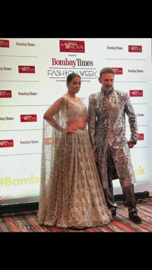 Mugdha Godse Instagram - Let’s … ❤️🌹
@bombaytimesofficial @bombaytimes 

Designer : @vishalkapoor.vk 
Photo by @sunil.r.khandare 
@anujmalkanphotography 

#bombaytimesfashionweek