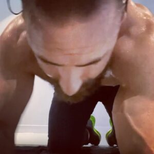 Mujdat Saglam Instagram - Tu es pas défini par ce que tu sais mais par ce que tu fais 🧬