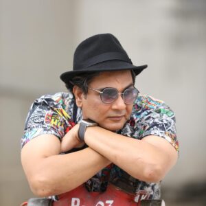 Mukesh Chhabra Instagram - Me and my hat we are back 🎩 we trust each others #New-pictures  Date - 16-07-2023 thank you 📸 @narsimhaphotography ❤️