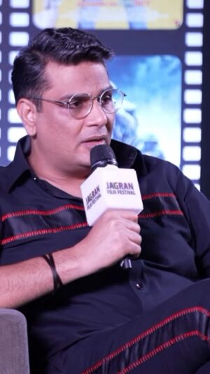 Mukesh Chhabra Instagram - Guiding the stars of tomorrow with @castingchhabra at Jagran Film Festival (Mumbai Chapter)🌟
.
Go and watch the complete segment of Mukesh Chhabra on The Art of Selecting Star only on our official Youtube channel
.
 #jagranfilmfestival #youtube #mukeshchhabra #actor #mumbai