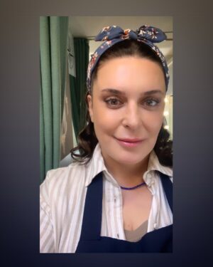 Münire Apaydın Instagram - Seviyoruz bu hayatı 🎯
Günaydın