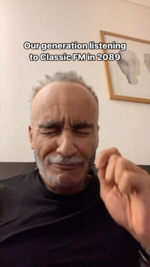 Munya Chawawa Instagram - Classical music in 2089 🎻🎶 #comedy #music