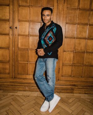 Munya Chawawa Instagram - LFW ‘24! Front row for @labrumlondon & @ahluwalia 💫⁣⁣
⁣⁣
Congratulations @iamfods & @priya.ahluwalia1 on your amazing shows, clothes and taste in Zimbabwean style icons.😉 Styled by: @lewismunro_ , pics by @gettyimages & @vickygrout.