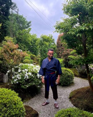 Munya Chawawa Instagram - Japan Dump 🇯🇵🍜 Don’t let your girl see slide 10 👀😏

Deffo Tokyo friends here! So many cool places; you will have to Kyoto get in though. Is it my favourite country? Ramens to be seen…

On a real one though - what a place!  どうもありがとうございます!