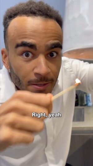 Munya Chawawa Instagram - Rishi Sunak tries being normal 🔨☕️ #comedy #satire #rishisunak #hammer