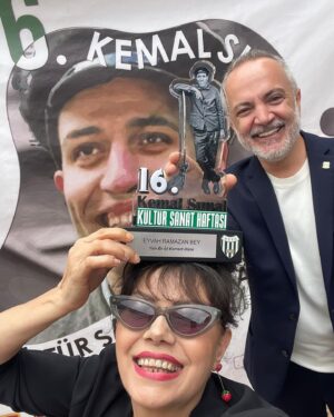 Murat Akkoyunlu Instagram - #vefa #vefalisesi  @vefalisesi1872 #kemalsunalkültürsanathaftası #16.KemalSunalodullerı  yılın en iyi dizisi #eyvahramazanbey  #sekansyapım  @tabii