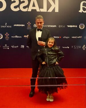 Murat Aygen Instagram - Tam da adına yakışır bir geceydi. Başta @muammerkapucuoglu olmak üzere bütün @klassmagazin ailesini tebrik ediyor yürekten kutluyorum. 🎩🤵‍♂️🤵‍♀️