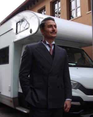 Murat Han Instagram - #Akif #film #set Ne denir ki, calismak guzeldir..photo by @aycaaergul
