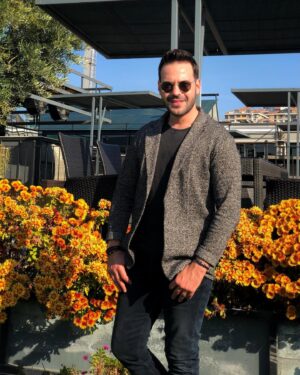 Murat Tavlı Instagram - Kendini dinle, iç sesine imkan ver, dinginliğini sev. Sonrasında hayat  bildiği gibi gelsin. Sen kimsesiz değilsin, kimliğin sensin!

RASTLANTI/Murat Tavlı 📚

#murattavlı #istanbul #photography #photooftheday #photo #instagram