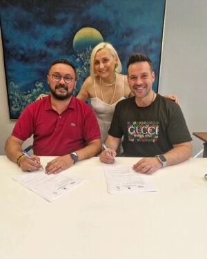Murat Tavlı Instagram - Okurlarımıza harika bir haberimiz var!
Kitaplarıyla gönülleri fetheden Murat Tavlı, Kasım ayında 10. kitabıyla sizlerle!
Yazarımızın en sevdiğiniz kitabı hangisi?

#nemesiskitap #kitapsever #kitap