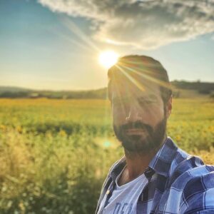 Murat Ünalmış Instagram - Akşam güneşi…🌅
#uzaklar