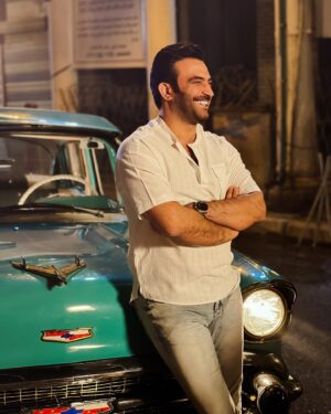 Mustafa Al rubayie Instagram - ،
#كل_عام_وانتم_بخير 🌙✨
#عيد_فطر_مبارك 
#مصطفى_الربيعي