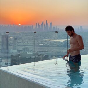 Mustafa Mert Koç Instagram - Follow the sun