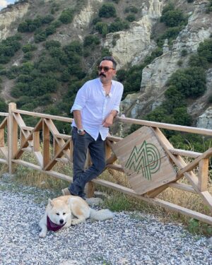Mustafa Üstündağ Instagram - Sazıyla Sözüyle Halk.
Manisa’da yollardayız.