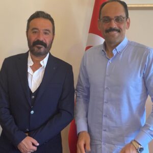 Mustafa Üstündağ Instagram - Yüreği avucunda gezen insan;
Gönül ayırdığın için çok teşekkür ederim.
@ikalintr