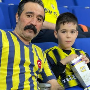 Mustafa Üstündağ Instagram - Maç başladı kadıköyde…
Bayern münih ‘i  misafir ettik ve maçı kazandık.
🧿🧿🧿