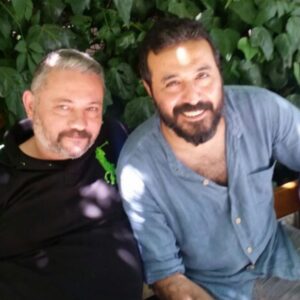 Mustafa Üstündağ Instagram - Ne hikâyeler sakladık gönlümüzde can abim.
Rabbim bahçesinde ağırlasın inşallah.