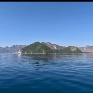 Mustafa Üstündağ Instagram - Oğlum Ahmet Kaan için babalar günü hediyem ; yakaladığı balıkları salan @suatyigittt abimle fikrimi paylaştım, kendiside vesile oldu.  Yakışıklı hediye oldu.
Sağolasın @suatyigittt abim.