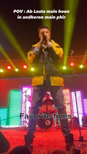 Mustafa Zahid Instagram - POV : Ab lauta main hoon in andheron main phir .. 

📽️: Fan made Video