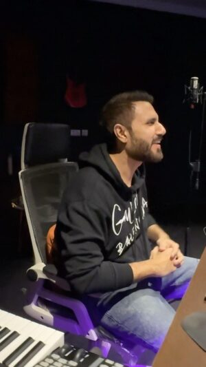 Mustafa Zahid Instagram - NEW EP ALERT !! 
O Rano - Raw Studio Preview 

Just working on this melody I had in mind for a long time, very different from what I have done previously. What do you guys think ?
