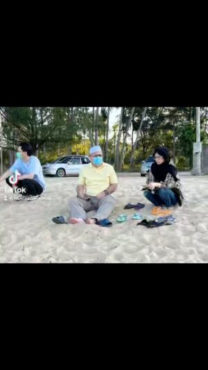 Mustapha Kamal Instagram - Tok Aman Bali Pantai Bisikan Bayu 💙💚💛🧡❤️💜🖤🤍🤎💞💕❣️❤️‍🩹❤️‍🔥💓💗💖💘💝💟