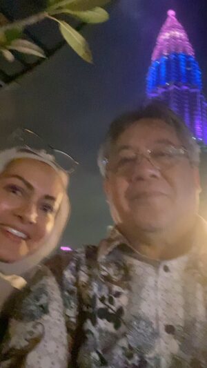 Mustapha Kamal Instagram - 2024 .. Doakan  dunia terbaik ?
