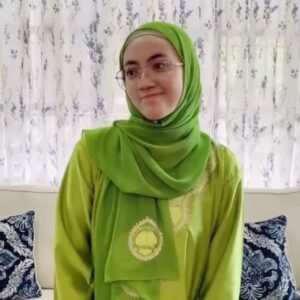 Mustapha Kamal Instagram - Selamat Hari Raya Aidilfitri
Maaf dzahir dan batin 
Dari papa sekeluarga .