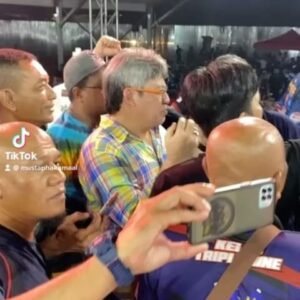 Mustapha Kamal Instagram - Temerloh Muaythai Fight dibanjiri peminat seni pertahankan diri .. tahniah penganjur 999 .. next event BUAKAW & IRONMAN , sponsor by Megah Holding … uuuraaaaa!!!!!