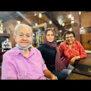 Mustapha Kamal Instagram - Meraikan family isteri dari Australia datang ziarah family diMalaysia 🤪😜🤪😜🥳🥳