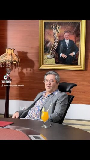 Mustapha Kamal Instagram - Assalamualaikum … salam akhir tahun 2022 . Tahun 2022 adalah tahun CEMERLANG GEMILANG dan TERBILANG dalam sejarah MEGAH HOLDING (M) SDN BHD dengan izin Allah … Alhamdulillah… @ PaPa akan lancarkan kerjasama dengan Syarikat yg terkenal dengan teknology IBS nya awal tahun ini utk Dunia seluruhnya .