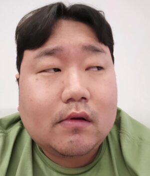 Na Sun-uk Instagram - 이형 자꾸 나를 따라하네..