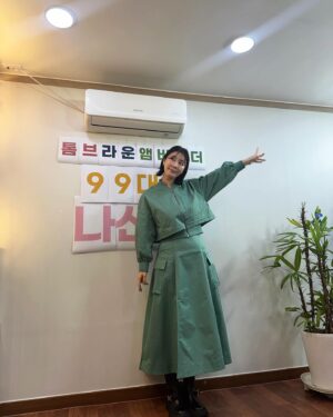 Na Sun-uk Instagram - 나선욱이랑 서로 사진 찍어주기

누나 고소하지마ㅋㅋㅋㅋㅋㅋㅋㅋㅋ 

#mz대통령 #사랑해요 #오늘저녁7시 #집에안갈래 #봐주세용