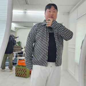 Na Sun-uk Instagram - 니 남친 옷 쫌 치누