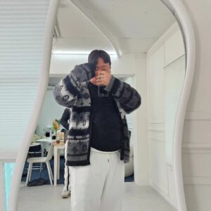 Na Sun-uk Instagram - 니 남친 옷 쫌 치누