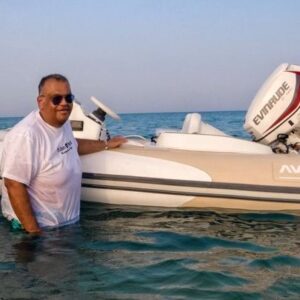 Nabil Shuail Instagram - اناتحراك تجيني من هنا ….. وتفرح عيني في شوفك…#نبيل_شعيل #يقولون